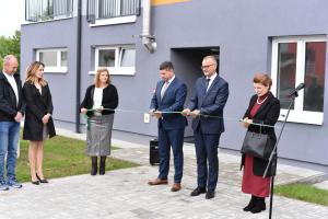 Slávnostné odovzdanie nového bytového domu