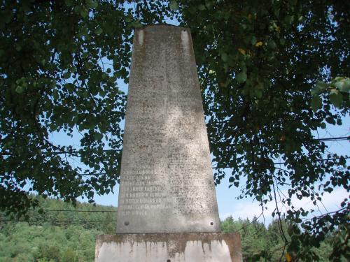 Oprava pamätníka padlým v 1. a 2. svetovej vojne